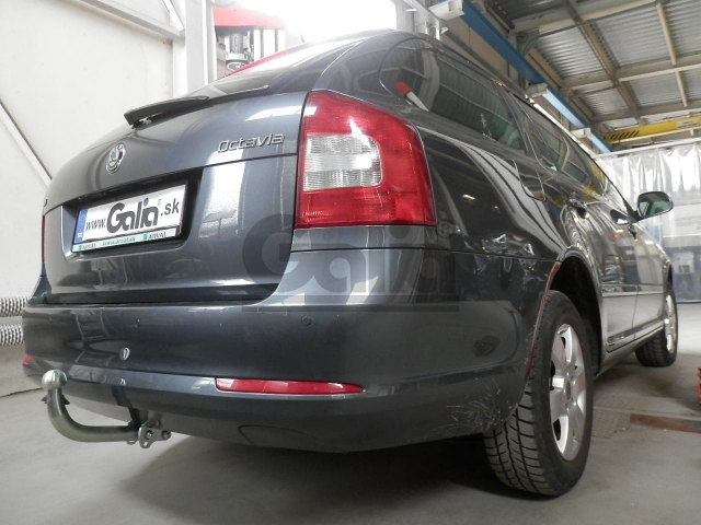 Фаркоп знімний Skoda Octavia A5 2004-2012 (седан, універсал) +Scout #1