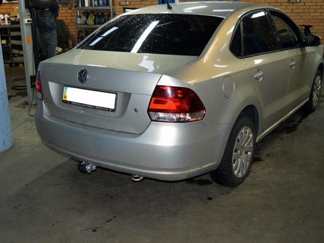 Фаркоп швидкознімний Volkswagen Polo 5 sedan 2011-2020 #2