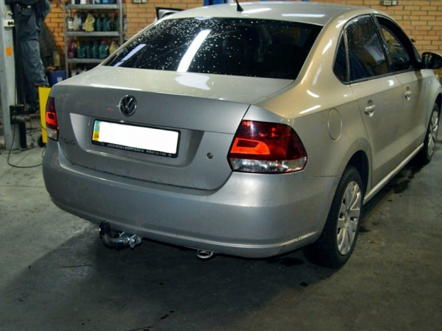Фаркоп швидкознімний Volkswagen Polo 5 sedan 2011-2020 #1