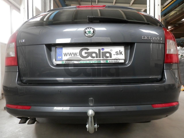 Фаркоп швидкознімний Skoda Octavia A5 2004-2012 (седан, універсал) +Scout #6
