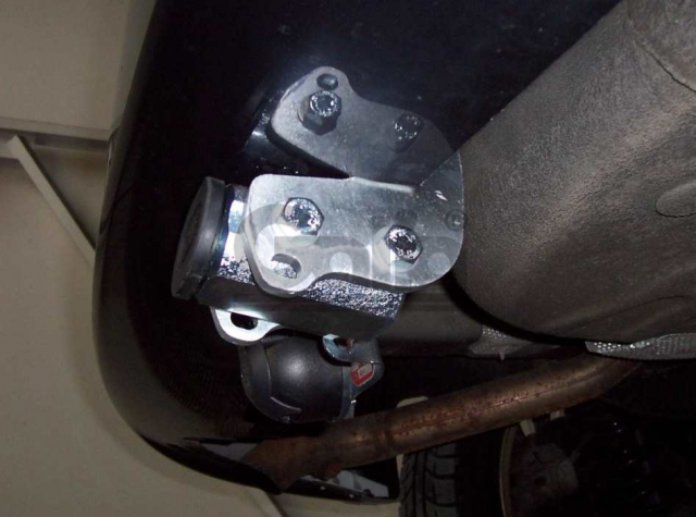 Фаркоп швидкознімний Ford Focus C-Max 2003-2010 #6