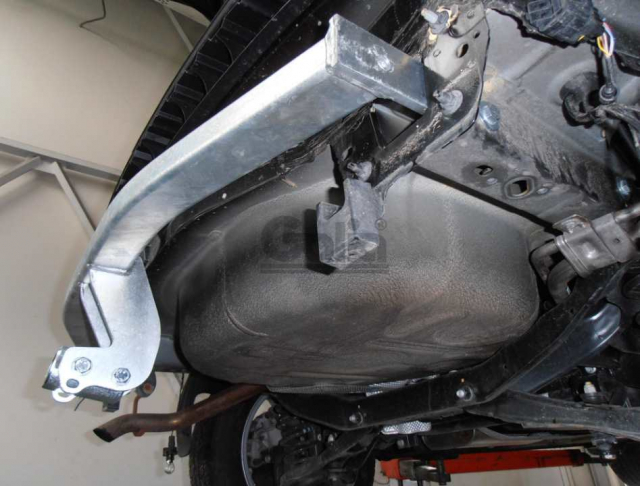 Фаркоп швидкознімний Ford Focus C-Max 2003-2010 #15