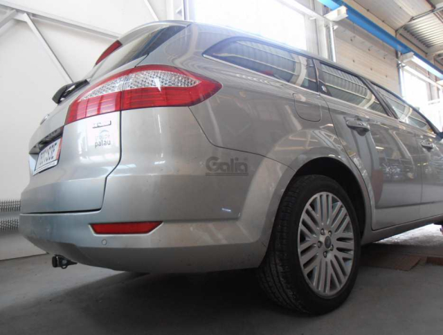 Фаркоп швидкознімний Ford Mondeo 2007-2014 (седан, універсал) #2