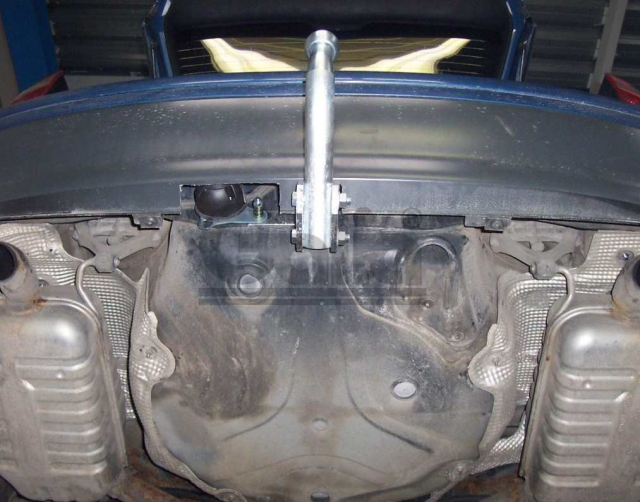 Фаркоп знімний Audi A4 2004-2007 (седан, універсал) #6