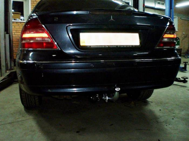 Фаркоп знімний Mercedes C-Class W203 2000-2007 (седан) #4