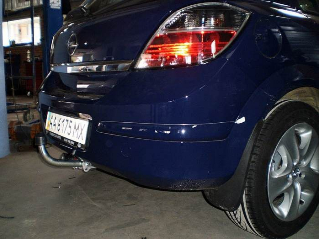 Фаркоп знімний Opel Astra H 2004-2010 (хетчбек) #2