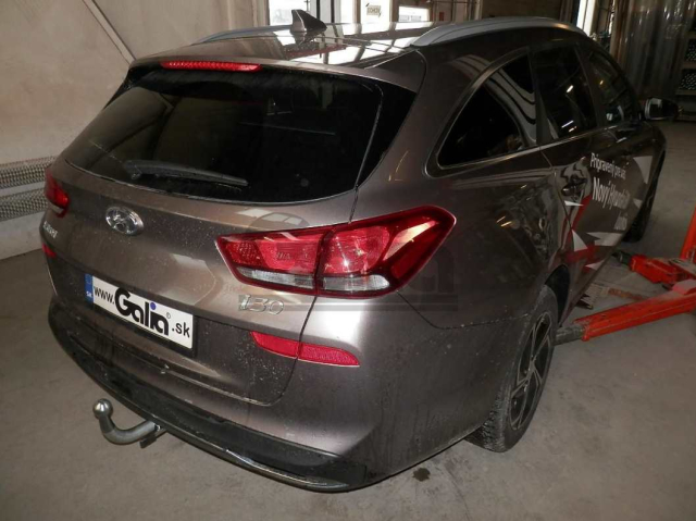 Фаркоп швидкознімний Hyundai i30 2017- (універсал) #12