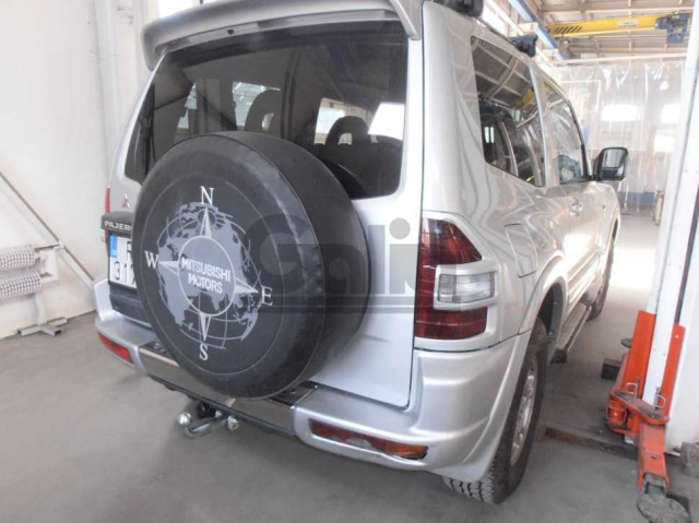 Фаркоп знімний Mitsubishi Pajero Wagon 1999-2006 #1