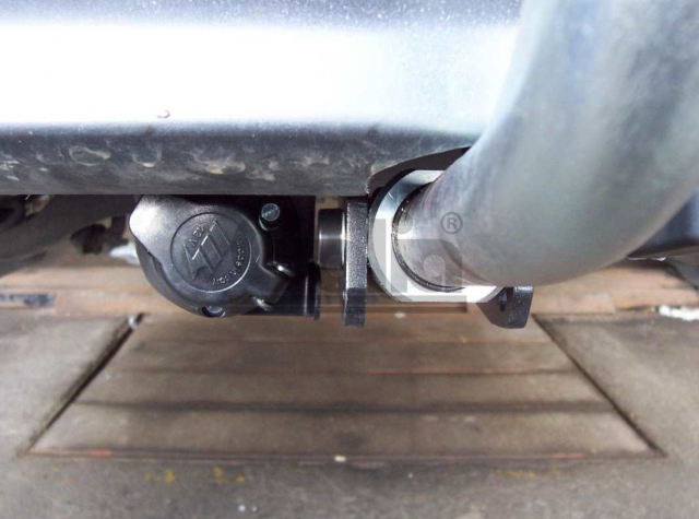Фаркоп швидкознімний Mazda 3 2003-2009 #2