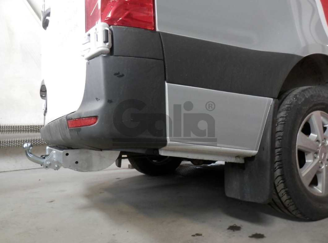 Фаркоп знімний Volkswagen Crafter 2006-2016 (без підніжки, задній привід) #2