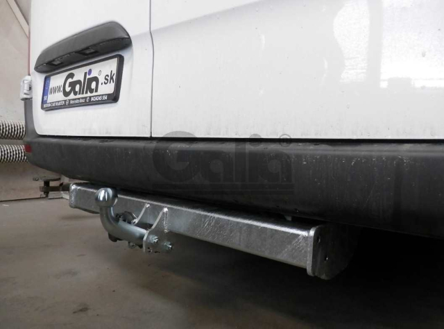 Фаркоп знімний Volkswagen Crafter 2006-2016 (без підніжки, задній привід) #1