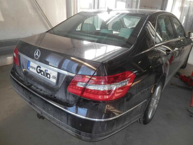 Фаркоп швидкознімний Mercedes E-Class W212 2009-2016 (седан) #4