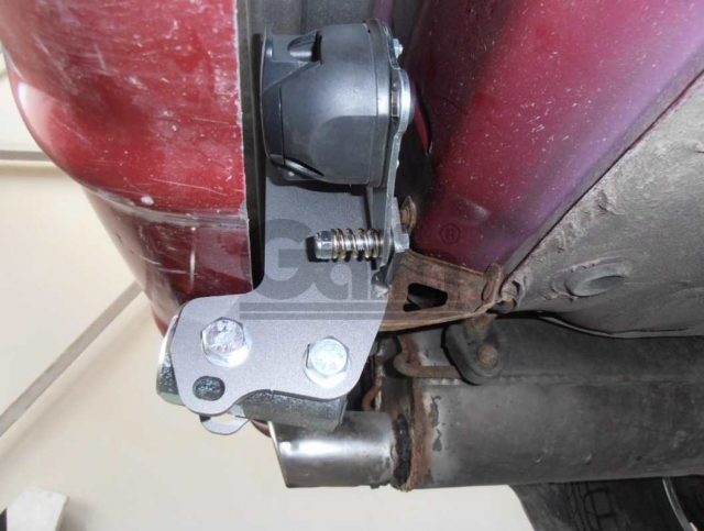 Фаркоп швидкознімний Subaru Forester 1997-2002 #8