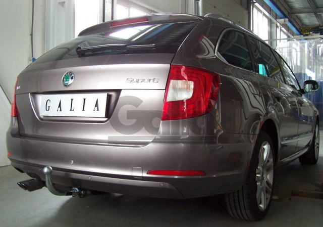 Фаркоп швидкознімний Skoda Superb 2008-2015 (седан, універсал) #6