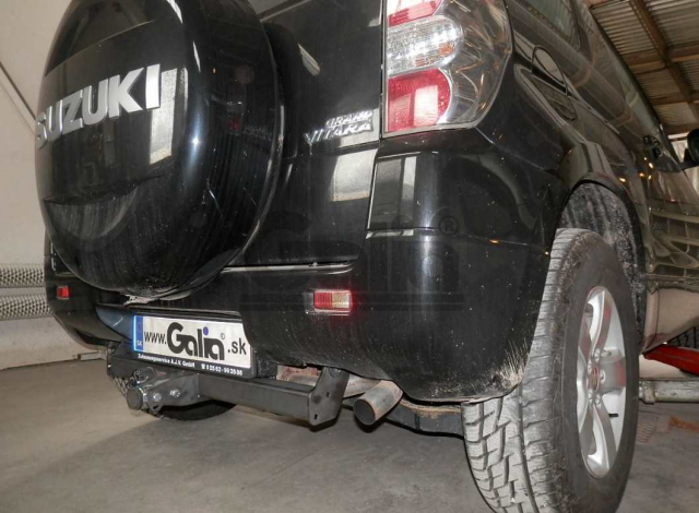 Фаркоп швидкознімний Suzuki Grand Vitara 2005-2010 (3 двері; з запаскою на дверях) #6