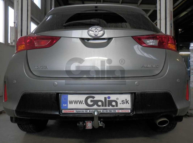 Фаркоп швидкознімний Toyota Auris 2012-2018 (хетчбек) окрім hybrid #10