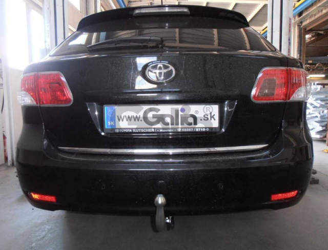 Фаркоп швидкознімний Toyota Avensis 2009-2015 (седан, універсал) #6