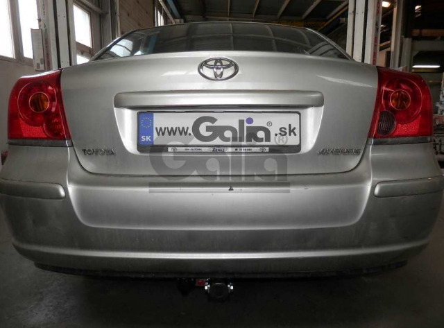 Фаркоп швидкознімний Toyota Avensis 2003-2009 (седан, хетчбек) #9