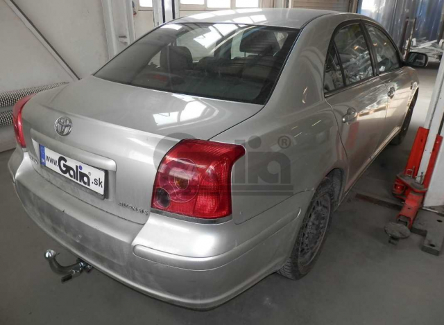 Фаркоп швидкознімний Toyota Avensis 2003-2009 (седан, хетчбек) #6