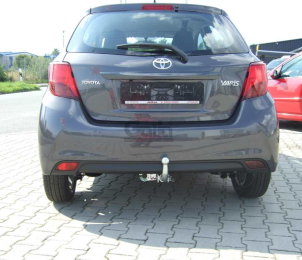 Фаркоп швидкознімний Toyota Yaris 2014-2020