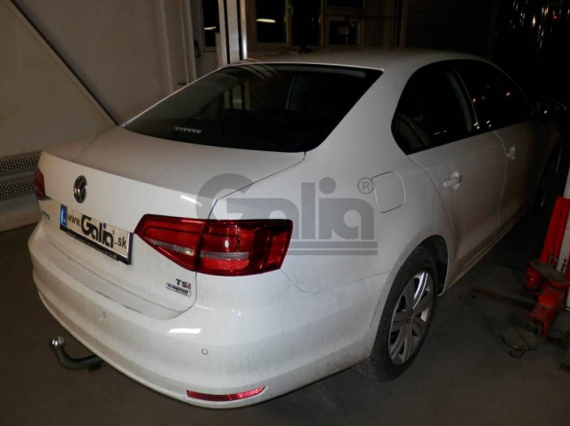 Фаркоп швидкознімний Volkswagen Jetta 2010-2018 #3